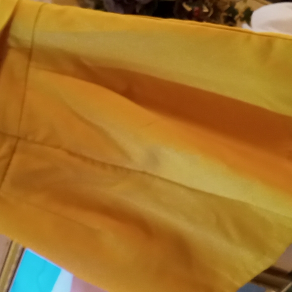 Cute Romper size Small - Picture 11 of 13